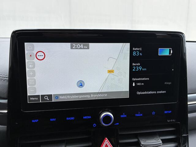Hyundai IONIQ Premium EV 38 kWh Automaat / SOH 98,1% / Dealer onderhouden / Warmtepomp / Lederen bekleding / Stuur-/Stoel-/Achterbankverwarming / Stoelventilatie / Adaptieve Cruise Control / Achteruitrijcamera /