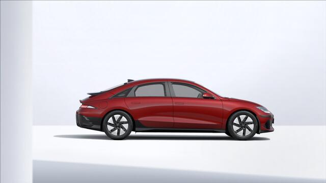 Hyundai IONIQ 6 Style 53 kWh / Incl. ¤15.000,- Wegrijvoordeel / Rijklaarprijs / Snel Leverbaar maar Beperkt Leverbaar / Dyamische Navigatie / Adaptive Cruise Control / Achteruitrijcamera / 18 Inch Lichtmetaal /