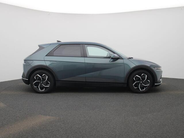 Hyundai IONIQ 5 77.4kWh Core 229PK | Adaptieve Cruise Control | Navigatie | Stoeverwarming | Achteruitrijcamera | Apple CarPlay & Android Auto