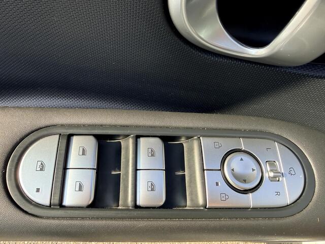 Hyundai IONIQ 5 Connect 77.4 kWh | All-in prijs incl. resterende fabrieksgarantie | SOH 98,2% | Lage km. stand