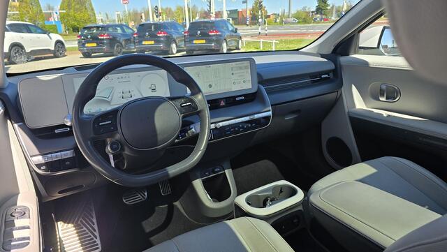 Hyundai IONIQ 5 Lounge 73kWh |NAP|1e eigenaar|BTW|Pano|Bomvol|Trekhaak