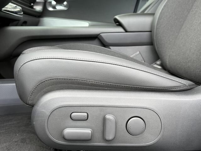 Hyundai IONIQ 6 Business 77.4 kWh | Apple Carplay / Android Auto | Stoel & Stuur Verwarming | Camera | LED-Verlichting | Lichtmetaal | Elektrische Kofferklep | Uit Voorraad Leverbaar |