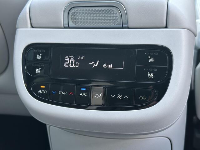 Hyundai IONIQ 9 Lounge AWD 6p. 110.3 kWh / ¤3000,- voordeel / Stoelmassage / Stoel- & Stuurverwarming / Stoelverkoeling Voor + Achter / glazen Schuif- & Kanteldak / 360 Camera /