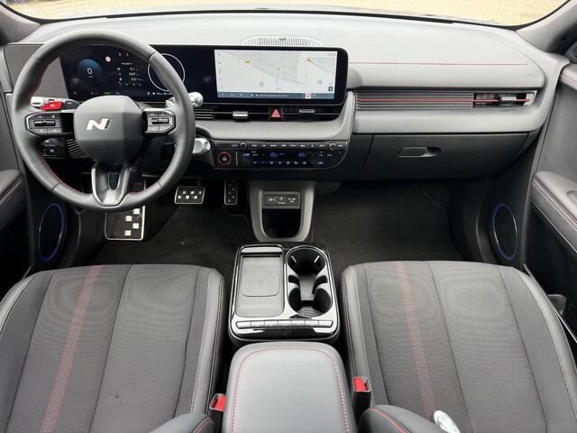 Hyundai IONIQ 5 N Line Edition Limited 84 kWh / SOH 100% / Afneembare trekhaak 1.600 kg / Camera / Navigatie / Stoel & Stuurwiel verwarming / Elektr. Stoelen / Elektr. Achterklep / Adaptieve Cruise / Clima / DAB / NAP /