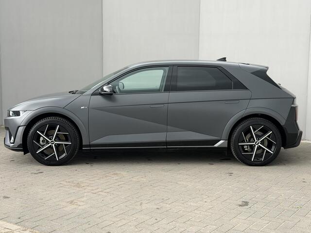 Hyundai IONIQ 5 N Line Edition Limited 84 kWh / SOH 100% / Afneembare trekhaak 1.600 kg / Camera / Navigatie / Stoel & Stuurwiel verwarming / Elektr. Stoelen / Elektr. Achterklep / Adaptieve Cruise / Clima / DAB / NAP /