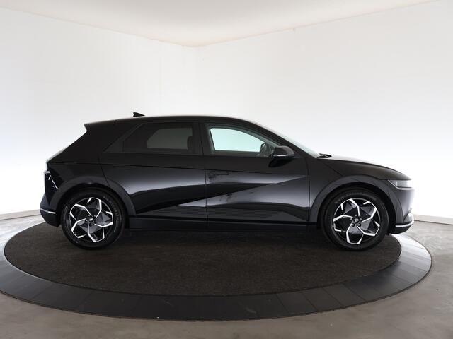 Hyundai IONIQ 5 Connect 58 kWh | Navi | Clima | stof/leder |