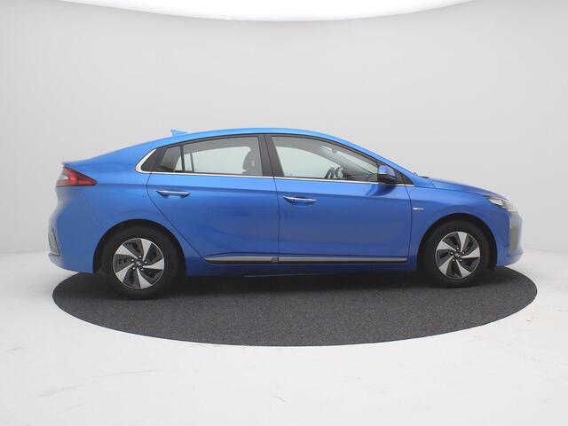 Hyundai IONIQ 1.6 GDi Premium Automaat / Hybride / Adaptieve Cruise Control / Navigatie / Lederen bekleding / Dealer onderhouden / Airco Climat Control / Schuif/kanteldak / Elektrische bestuurdersstoel met geheugenfunctie / Keyless Entry & Start & Go /