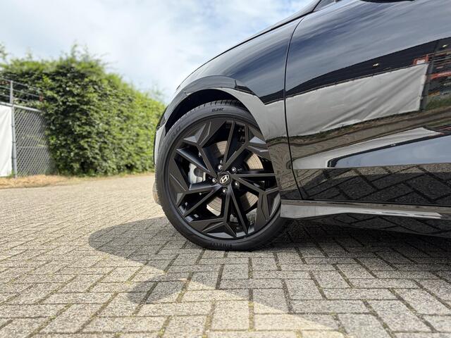 Hyundai IONIQ 6 Business 77.4 kWh ** NIEUW UIT VOORRAAD LEVERBAAR ** NU MET 9000,- KORTING **
