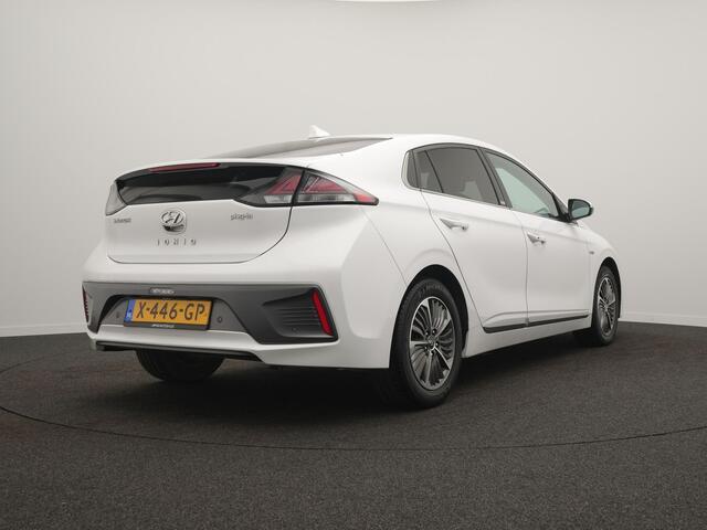 Hyundai IONIQ 1.6 GDi PHEV Comfort - RIJKLAARPRIJS - Plug-in Hybride - Adaptieve Cruise Control - Achteruitrijcamera - Apple Carplay - Android Auto - Stoel- en Stuurverwarming - Infinity Premium Audio -