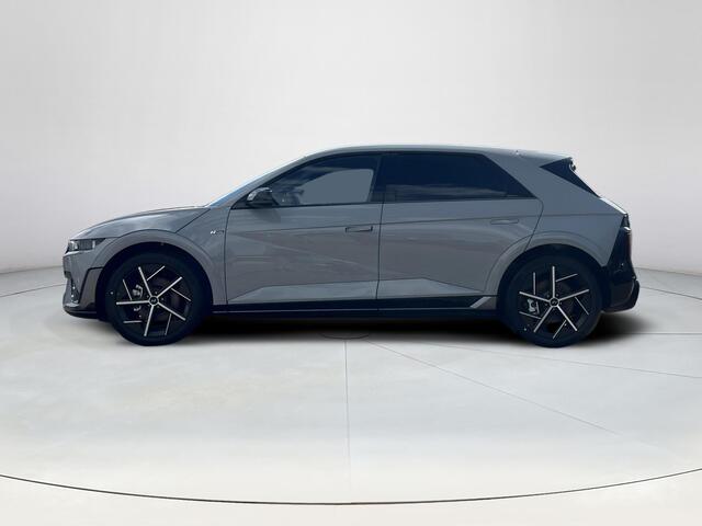 Hyundai IONIQ 5 N Line Business 84 kWh | Uit voorraad leverbaar! | Achteruitrijcamera | Stoelverwarming | Stuurverwarming | Elektrische stoelen | Verschuifbare 2e zitrij | Elektrische achterklep | Parkeersensoren voor/achter | Draadloze applecarplay en android auto |