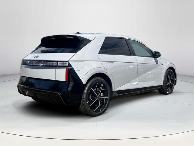 Hyundai IONIQ 5 N Line Business 84 kWh | Uit voorraad leverbaar! | Achteruitrijcamera | Stoelverwarming | Stuurverwarming | Elektrische stoelen | Verschuifbare 2e zitrij | Elektrische achterklep | Parkeersensoren voor/achter | Draadloze applecarplay en android auto |