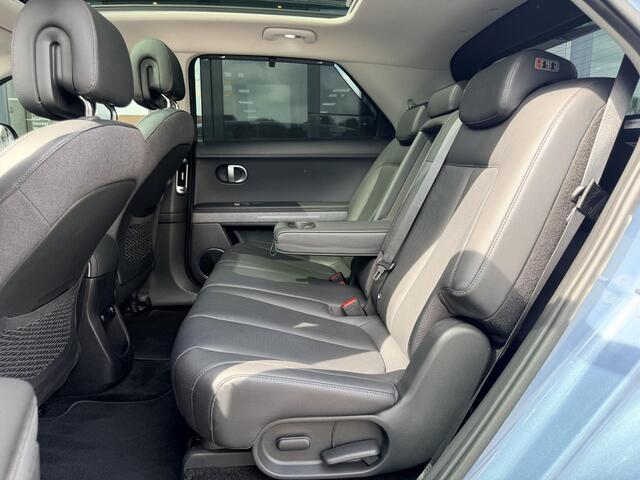 Hyundai IONIQ 5 Lounge 77.4 kWh / RWD / Panoramadak / Dynamische Navigatie / 360 Camera / Stoelverkoeling / Stoelverwarming Voor + Achter / Climate Control /