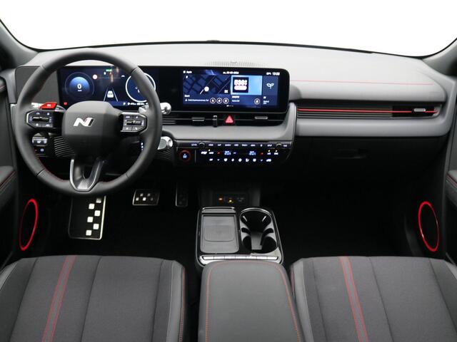 Hyundai IONIQ 5 N Line Business 84 kWh / SoH 100% / Trekhaak / 20" LMV / Flush doorhendels / Warmtepomp / Keyless / Elektrisch verstelbare voorstoelen / Stoelverwarming voor & achter / Stuurwiel verwarming / NL Auto /