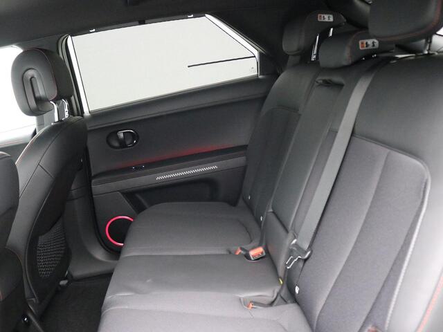 Hyundai IONIQ 5 N Line Business 84 kWh / SoH 100% / Trekhaak / 20" LMV / Flush doorhendels / Warmtepomp / Keyless / Elektrisch verstelbare voorstoelen / Stoelverwarming voor & achter / Stuurwiel verwarming / NL Auto /