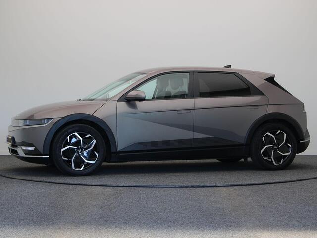Hyundai IONIQ 5 Connect+ 77.4 kWh | Warmtepomp | Stoel en Stuurwielverwarming | 507km WLTP | Achteruitrijcamera |