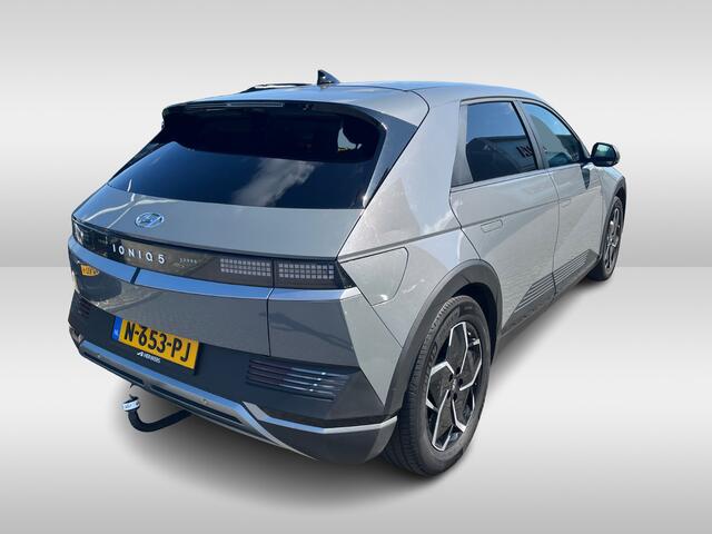 Hyundai IONIQ 5 Connect+ 73kWh / Trekhaak / Camera / Head-up / Leder / CarPlay / V2L / 19'' / Warmtepomp / Stoelverwarming / Dodehoek / DAB / ACC