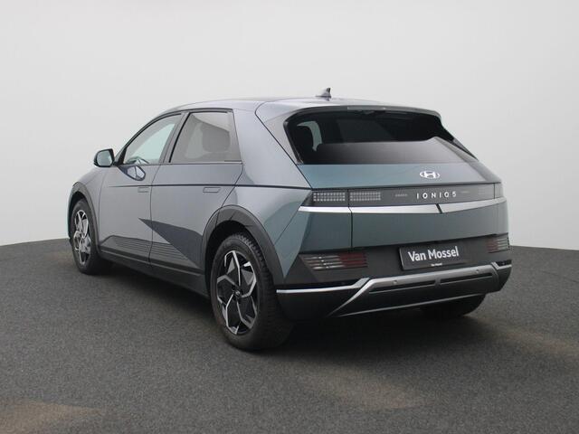 Hyundai IONIQ 5 77.4kWh Core 229PK | Adaptieve Cruise Control | Navigatie | Stoelverwarming | Achteruitrijcamera | Apple CarPlay & Android Auto