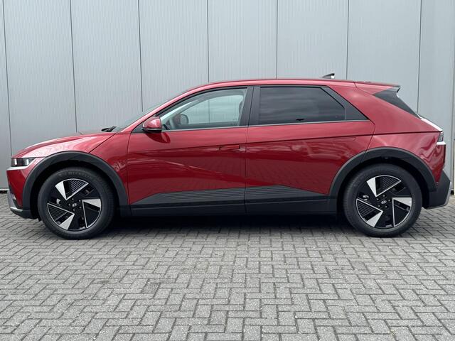 Hyundai IONIQ 5 Long Range Pure Edition 84 kWh / Nu incl. ¤ 2.000,- korting voor ¤ 46.901,- rijklaar /