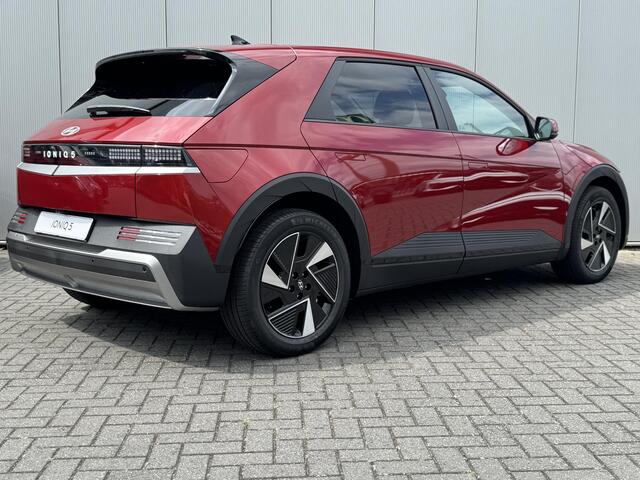 Hyundai IONIQ 5 Long Range Pure Edition 84 kWh / Nu incl. ¤ 2.000,- korting voor ¤ 46.901,- rijklaar /
