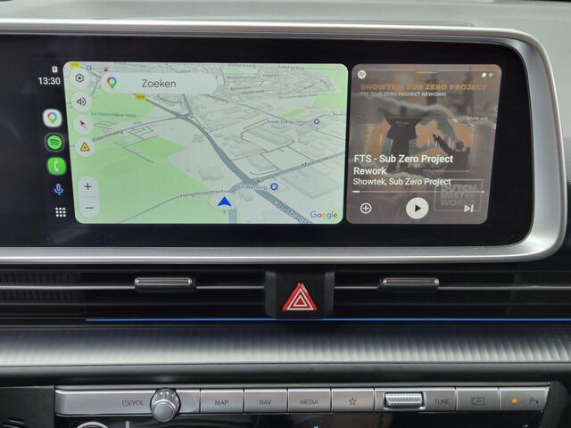 Hyundai IONIQ 6 Connect 53 kWh / SOH 100% / warmtepomp / Dealer onderhouden / Fabrieksgarantie tot 08-2028 / CCS snelladen / All season banden / Head Up Display / WLTP bereik 429 km bereik stad 589 km / Achteruitrijcamera / Apple Carplay Android Auto /