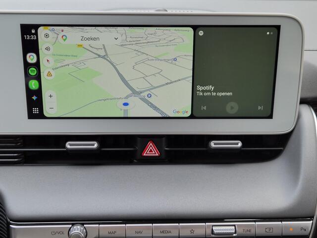 Hyundai IONIQ 5 Connect 77.4 kWh / SOH 98% / Dealer onderhouden / Fabrieksgarantie tot 06-2028 / Trekgewicht 1600 kg / CCS snelladen / Warmtepomp / Stuur- Stoel & Achterbank verwarming / Adaptief cruise control / Keyless Entry/Start / Achteruitrijcamera /