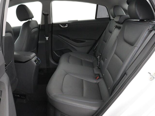 Hyundai IONIQ 1.6 GDi PHEV Premium | Stoelventilatie | Leder | Camera | SOH 91,3% | Carplay | Infinity Sound | Climate control | Stoelverwarming | Bi-Xenon | Adaptive cruise | Plug In