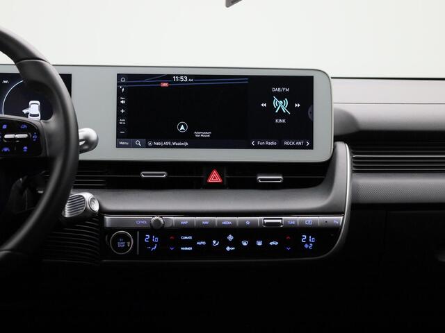 Hyundai IONIQ 5 77.4kWh Core 230Pk | WLTP 507 km | Navigatie | Apple & Android Carplay | Climate Control | Parkeersensoren Voor & Achter | Trekhaak | Achteruitrijcamera | Stoelverwarming | Adaptieve Cruise Control |
