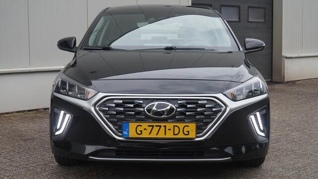 Hyundai IONIQ 1.6 GDi Hybrid Premium Plus | Vol Opties | NL Auto | Elektr Stoelverst met Memory | Stoelkoeling | Dodehoek | PDC V+A | Camera | Adapt Cruise