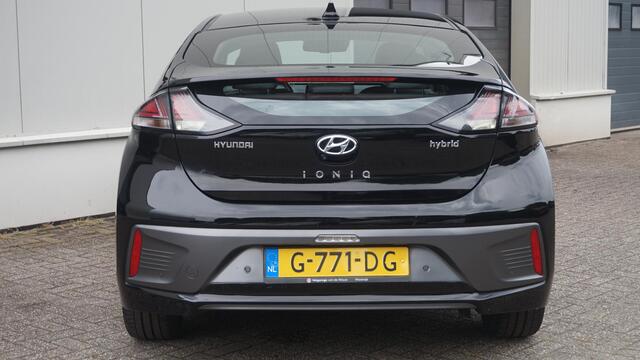 Hyundai IONIQ 1.6 GDi Hybrid Premium Plus | Vol Opties | NL Auto | Elektr Stoelverst met Memory | Stoelkoeling | Dodehoek | PDC V+A | Camera | Adapt Cruise