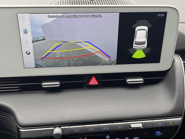 Hyundai IONIQ 5 Lounge 77.4 kWh / Dealer Onderhouden/ Accu SoH 96 % / WLTP 507 km / CCS Snel Laden / Lederen Bekleding / Stoelventilatie / Elektr. Voorstoelen / Elektrische Achterklep / Stuur-, Stoel- & Achterbankverwarming / Achteruitrijamera / Navi / Apple Carplay & Android Auto / 19" LM wielen / Winterwielenset /