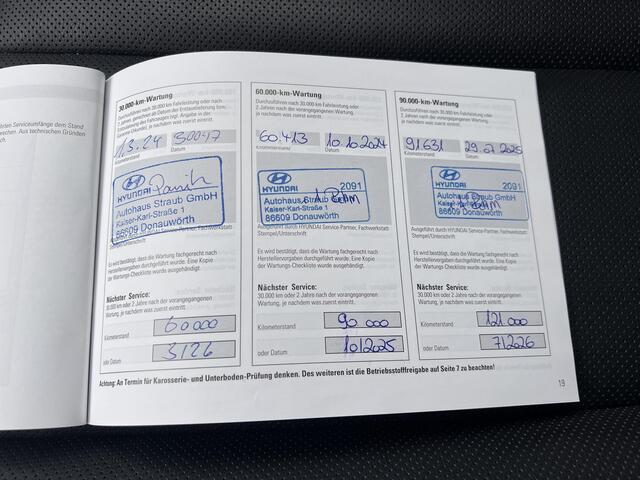 Hyundai IONIQ 5 Lounge 77.4 kWh / Dealer Onderhouden/ Accu SoH 96 % / WLTP 507 km / CCS Snel Laden / Lederen Bekleding / Stoelventilatie / Elektr. Voorstoelen / Elektrische Achterklep / Stuur-, Stoel- & Achterbankverwarming / Achteruitrijamera / Navi / Apple Carplay & Android Auto / 19" LM wielen / Winterwielenset /