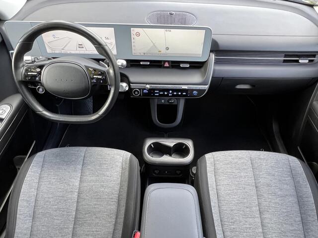Hyundai IONIQ 5 Connect 58 kWh / Fabrieksgarantie tot 06-2027 / Dealer onderhouden / Accu SoH 100 % / WLTP 384 km stad 567 km / CCS snel laden / Navigatie / Camera / Apple Carplay Android / 19" LM wielen /