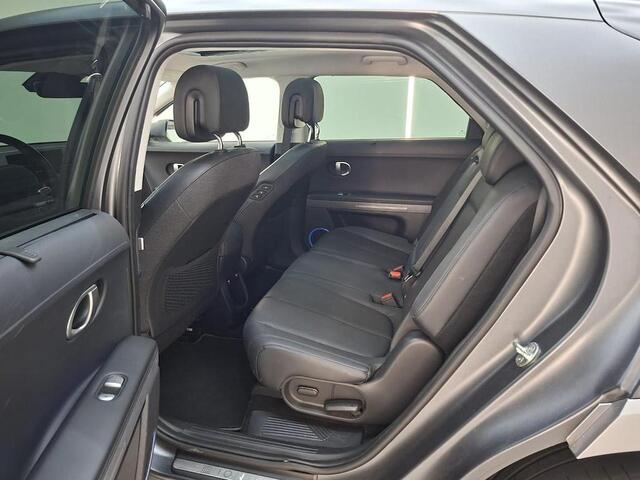 Hyundai IONIQ 5 LOUNGE 73 kWh (100% SOH) I WARMTEPOMP I PANORAMADAK I STOELVERWARMING I STOELVENTILATIE I LEDEREN BEKLEDING