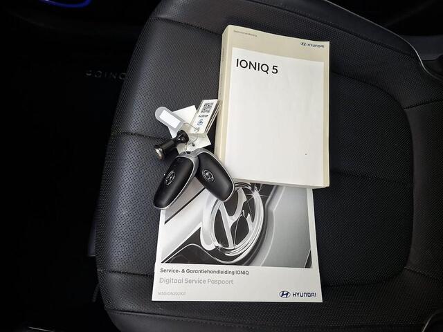 Hyundai IONIQ 5 LOUNGE 73 kWh (100% SOH) I WARMTEPOMP I PANORAMADAK I STOELVERWARMING I STOELVENTILATIE I LEDEREN BEKLEDING
