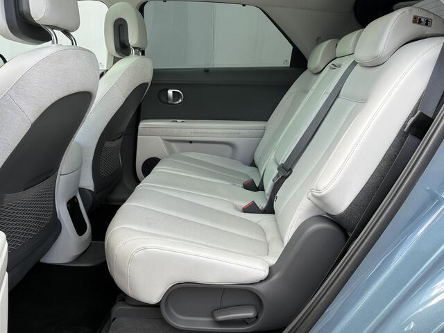 Hyundai IONIQ 5 Connect+ 77.4 kWh / Dealer onderhouden / Fabrieksgarantie tot 01-2029 / CCS snelladen / All season banden / Elektrische achterklep / Rondomzicht camera / Warmtepomp / Climate control / Stuur- Stoel & Achterbank verwarming / Adaptief cruise control /