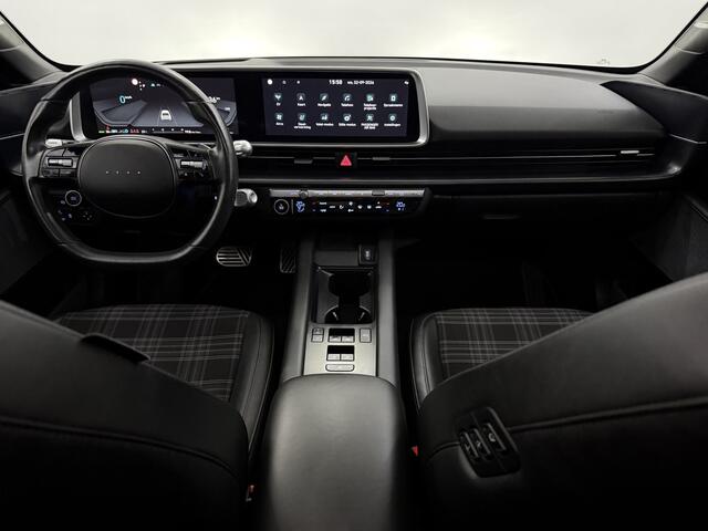 Hyundai IONIQ 6 First Edition AWD 77.4 kWh Panoramadak, 360 Camera, Navi, Stoelverwarming, Bose geluidsysteem, Memory stoelen, Elektrische achterklep, Keyless start
