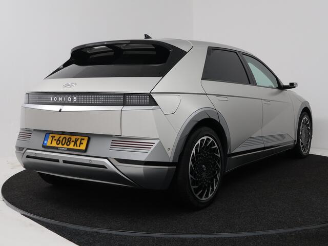 Hyundai IONIQ 5 Lounge 77.4 kWh | Panoramadak | BOSE | 360 Camera | Digitale Spiegels | Stoelgeheugen | Stoelverwarming/-Verkoeling | 1e Eigenaar |