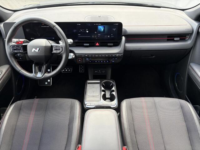 Hyundai IONIQ 5 N Line Edition Limited 84 kWh / Fabrieksgarantie tot 09-2030 / SOH 100% / 1.600 kg trekgewicht / CCS snel laden / Stuur- en stoelverwarming / Navigatie / Apple Carplay Android / 20" LM wielen / Camera / Adaptieve Cruise / Dodehoek Detectie / Elektr. Stoelen / Elektr. Achterklep /