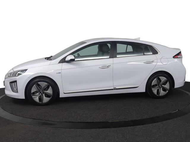 Hyundai IONIQ 1.6 GDi Premium - Plus | Stoelverwarming/Ventilatie | Navigatie | Stuurwiel verwarming | Cruise control adaptief met stop&go | – foto 2