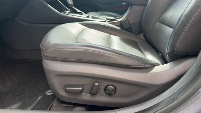 Hyundai IONIQ 1.6 GDi PHEV Premium | Navi | Camera | Leer