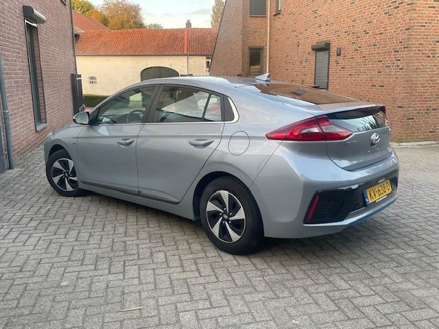 Hyundai IONIQ 1.6 GDi Comfort Navi, Camera, Carplay. – foto 3
