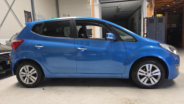 Hyundai IX20 1.6i Premium Navi, clima, LMV, Bluetooth, ...
