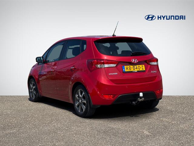 Hyundai IX20 1.4i Go! | Trekhaak | Navigatie | Achterbank Verstelbaar | Airco | Bluetooth Tel. | Elek. Ramen + Spiegels | Rijklaarprijs!