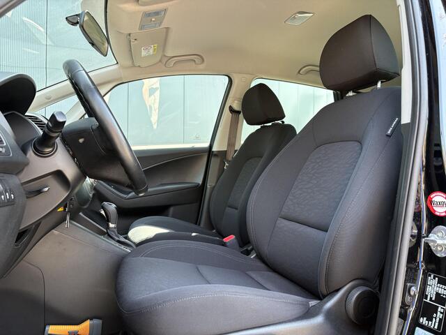 Hyundai IX20 1.6i Go! / Airco / Navigatie full map / Bluetooth / Aux / USB /
