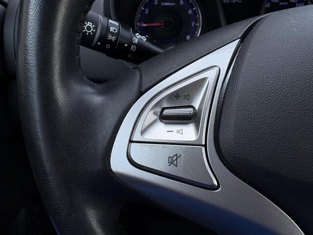 Hyundai IX20 1.6i Go! / Airco / Navigatie full map / Bluetooth / Aux / USB /
