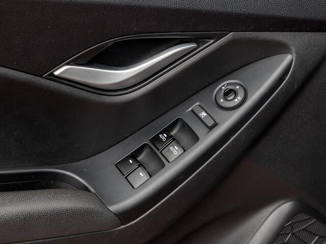 Hyundai IX20 1.6i PREMIUM /NAVI / CAMERA / CRUISE / STUURVERW. / RIJKLAAR