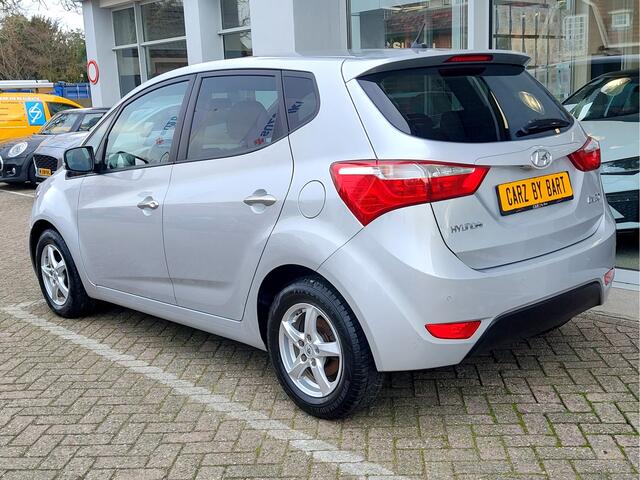 Hyundai IX20 1.6i GO! AUTOMAAT Stoel + Stuurverwarming | Clima | Navi