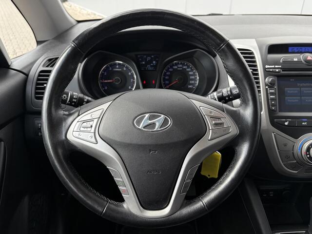 Hyundai IX20 1.6i Go! / Airco / Cruise Controle / Navigatie / Bluetooth / Afneembare Trekhaak 1100 kg Geremd /