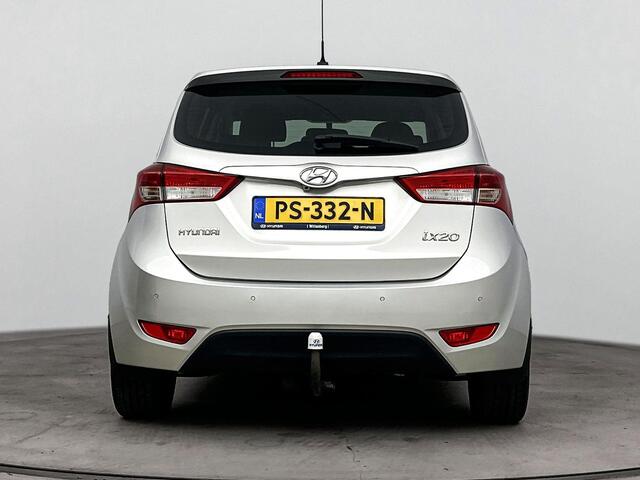 Hyundai IX20 1.4i Go! | Trekhaak | Achteruitrij camera | Navigatie | Elektrische ramen | Achteropkomend verkeer waarschuwing |
