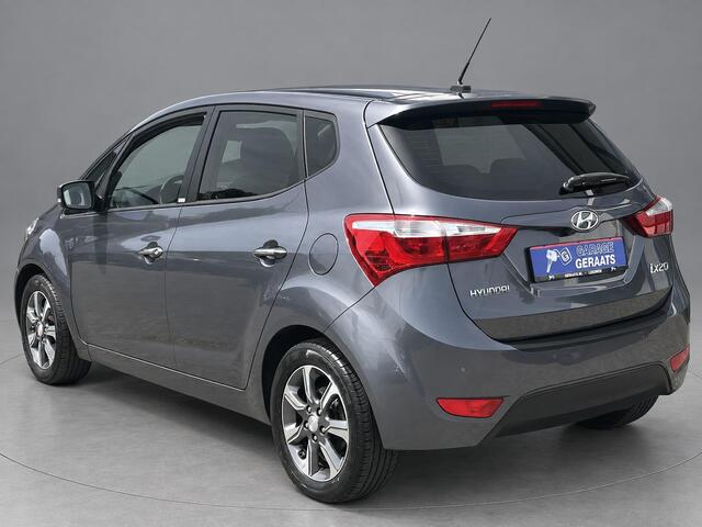 Hyundai IX20 1.6i Premium l Automaat, Stoel/stuur-verwarming, Camera, Cruise control, Multi-functioneel stuurwiel, Parkeersensoren achter, Lichtmetalen velgen, – foto 9